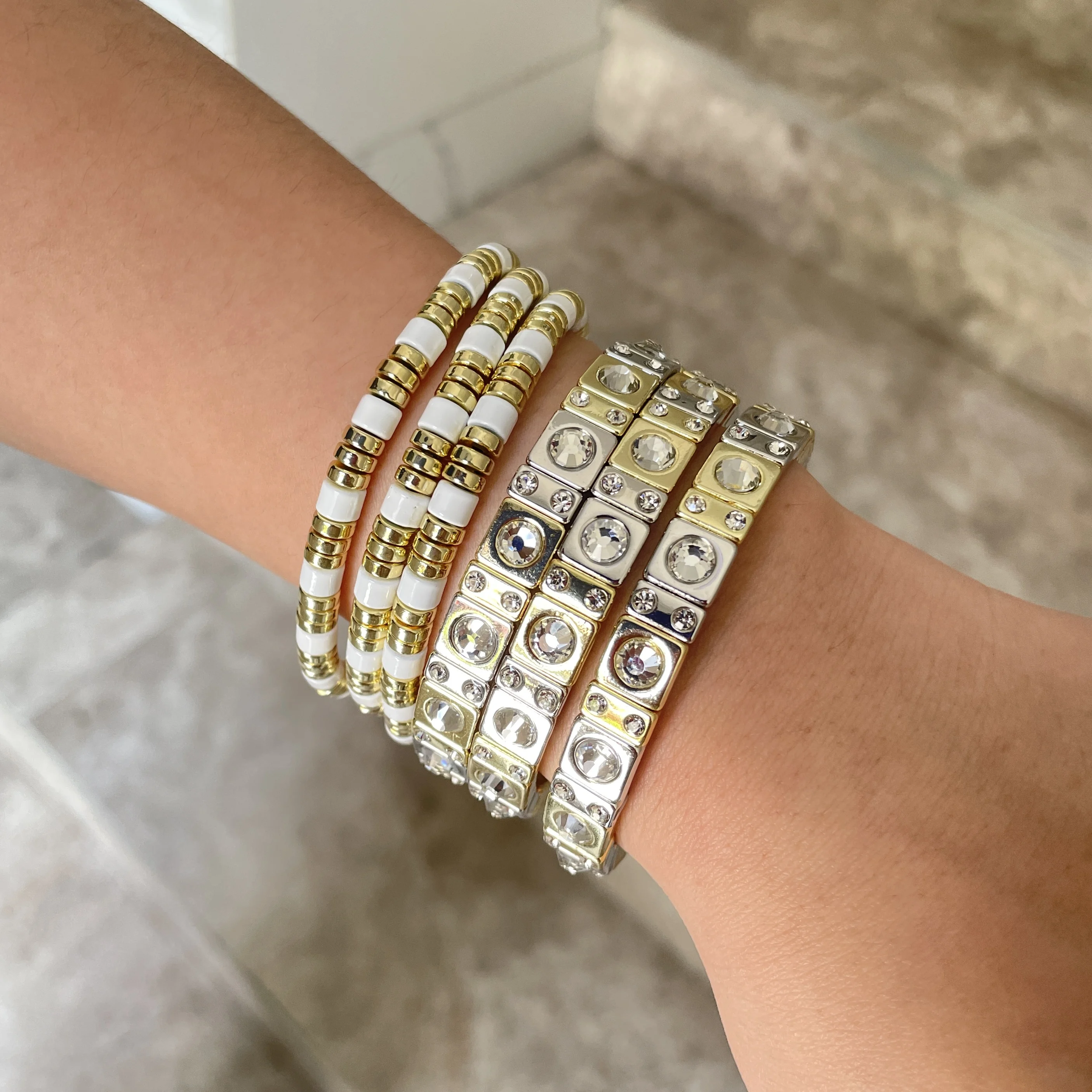 2024 New full zircon gem bangle Bracelets alloy 18k gold plated Versatile jewelry Bracelets for Women