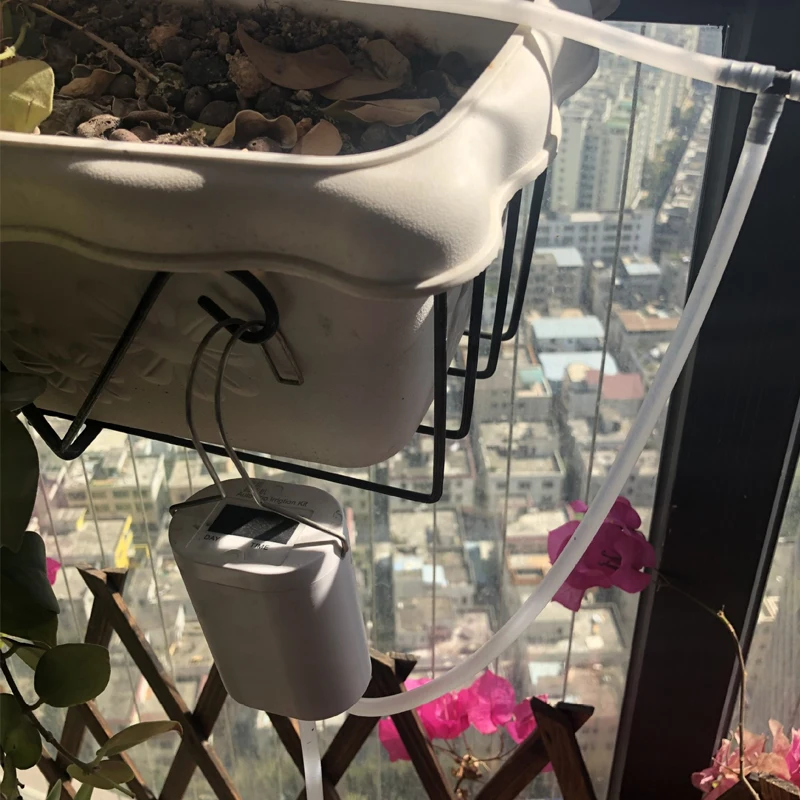 2/4/8 Head Automatic Intelligent Watering Pump Controller Flowers Plants Sprinkler Drip Irrigation with Timer Garden Tool