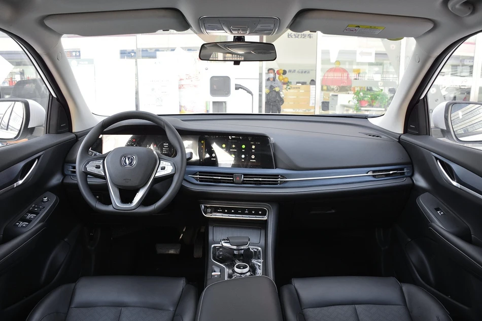 2022 cheap new car new energy white electric car Changan CS55 E-rock vehicle mini car