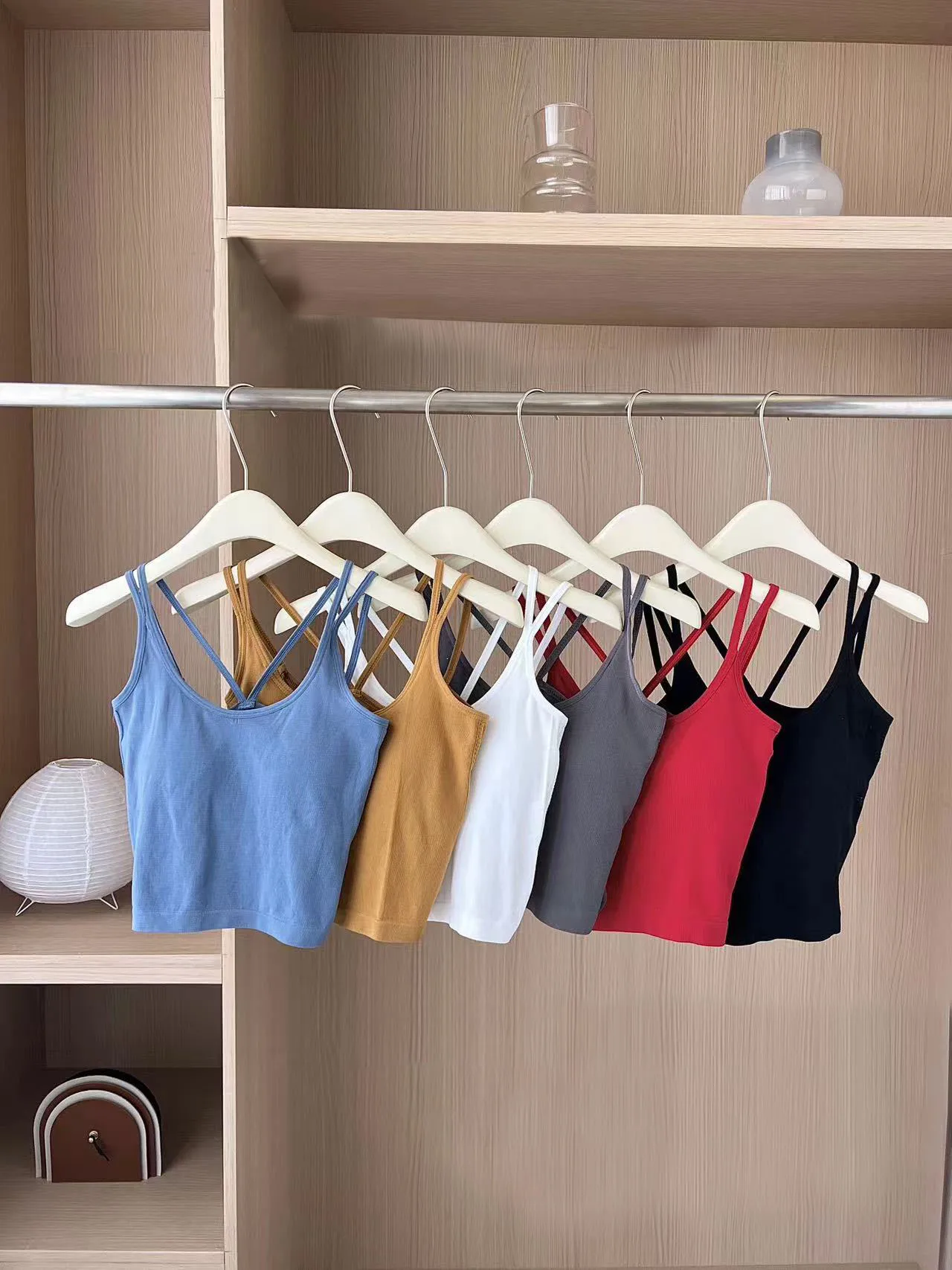 New China Manufacturer 8208 High-Quality Outdoor Camisoles Bra Designed For Maximum Comfort And Support Sports Camisoles