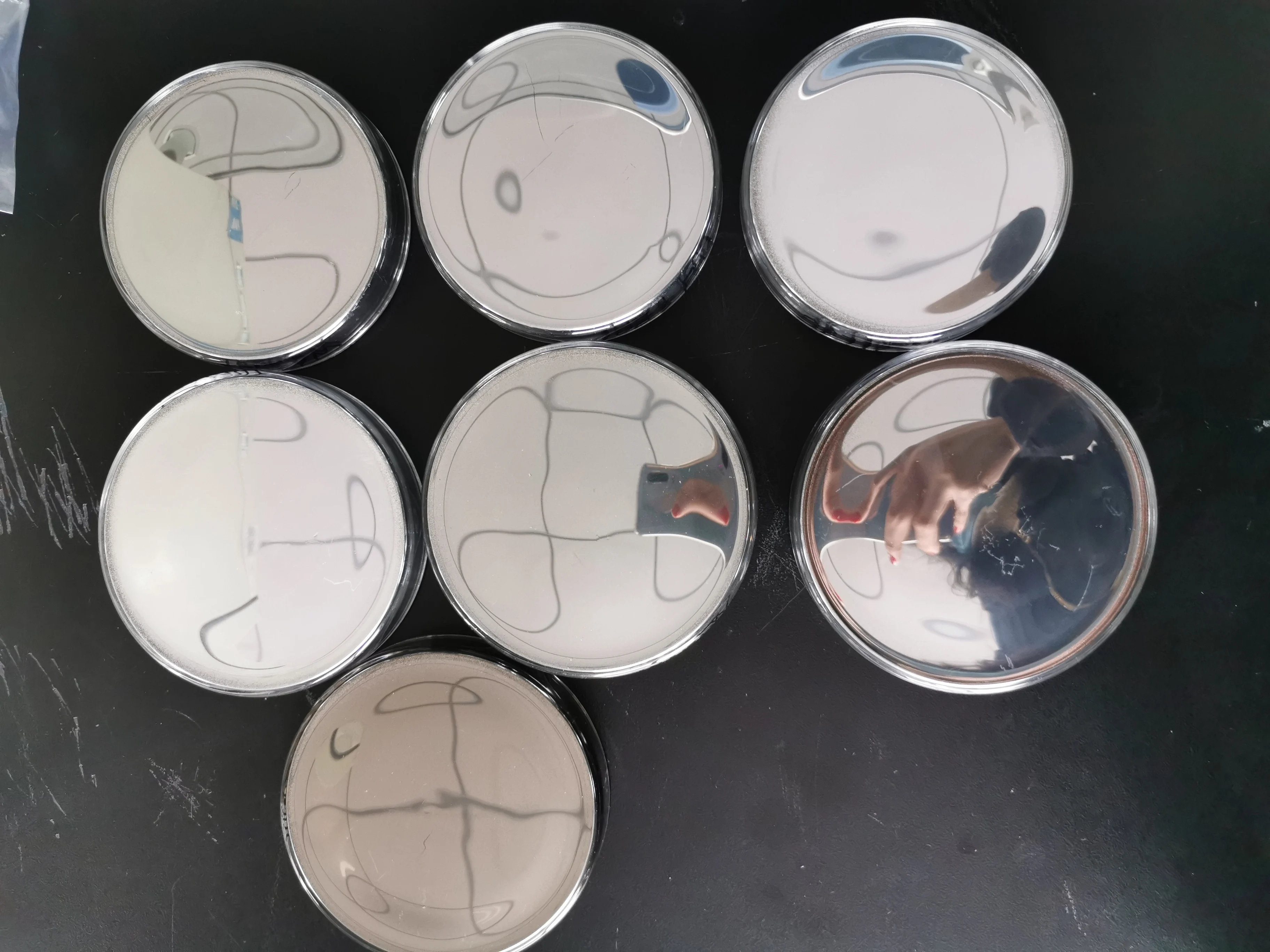 
Mirror effect vacuum metallized pigment 