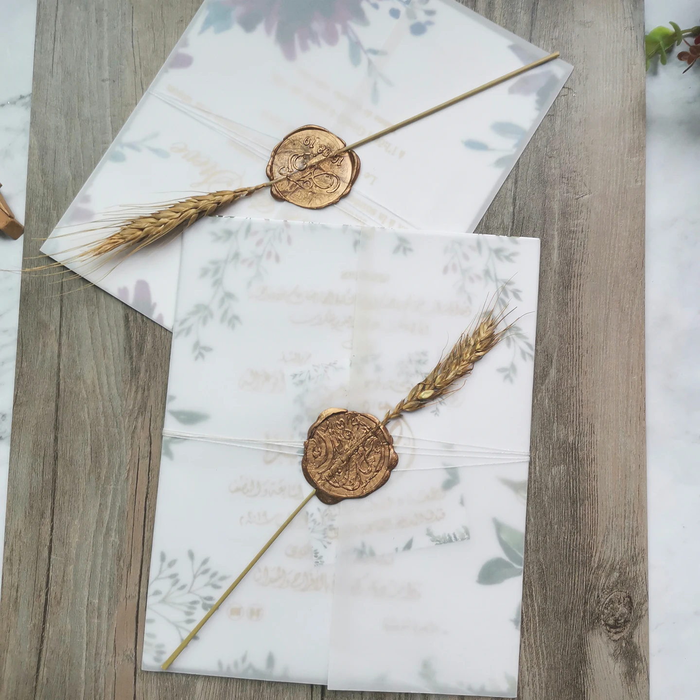 
Custom Elegant Greenery Design Tracing Paper Wedding Invitations with Butter Fold Card and Wax Seal 