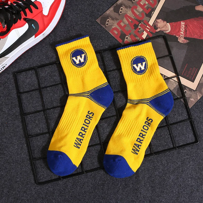 
Wholesale Fashion Breathable Cotton Unisex OEM Basketball Socks for Sport 