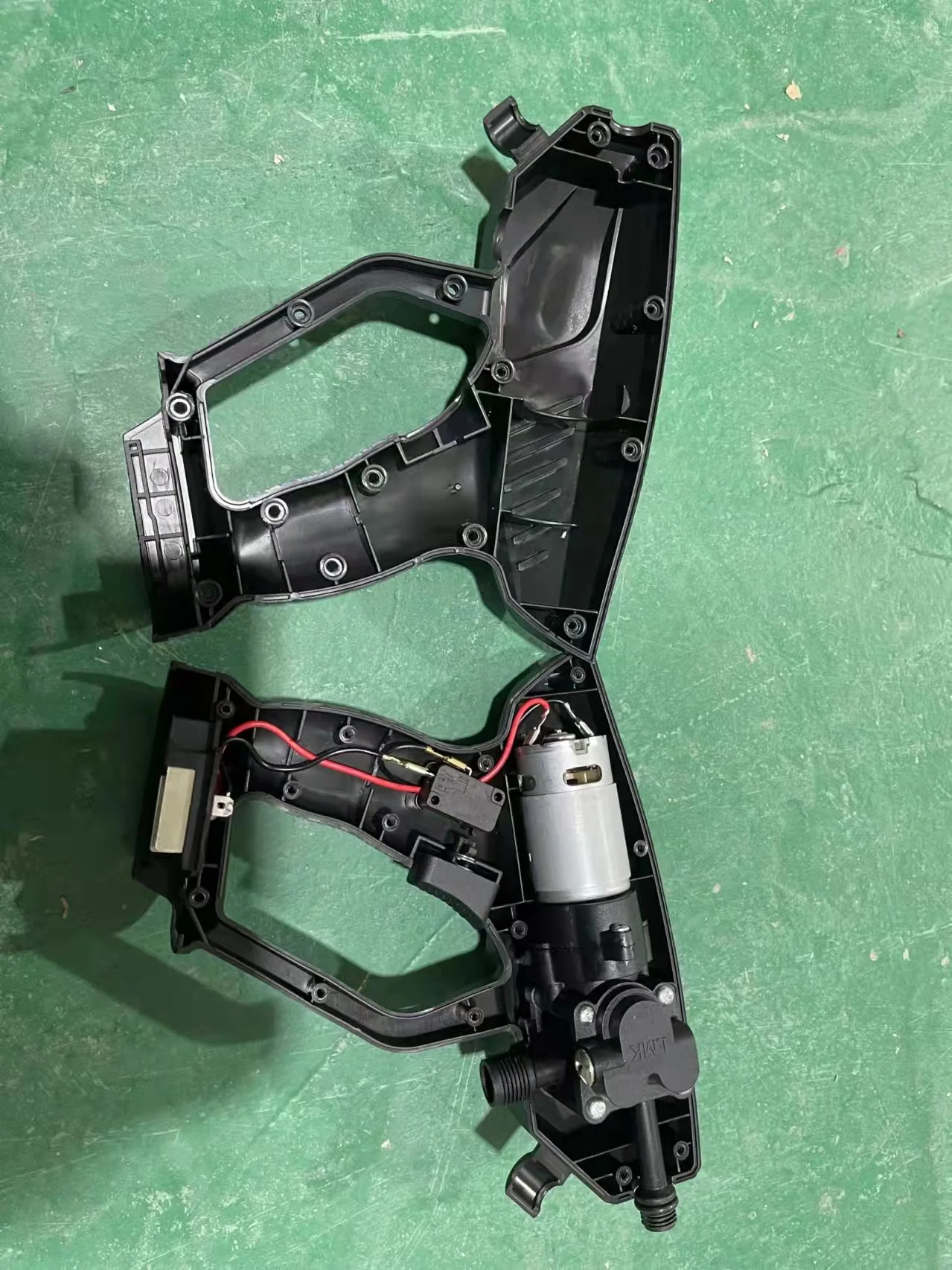 2022 аккумулятор 388VF 300 Вт 21 в новые горячие товары Высококачественная портативная мойка высокого давления бытовая водяная пушка для автомойки