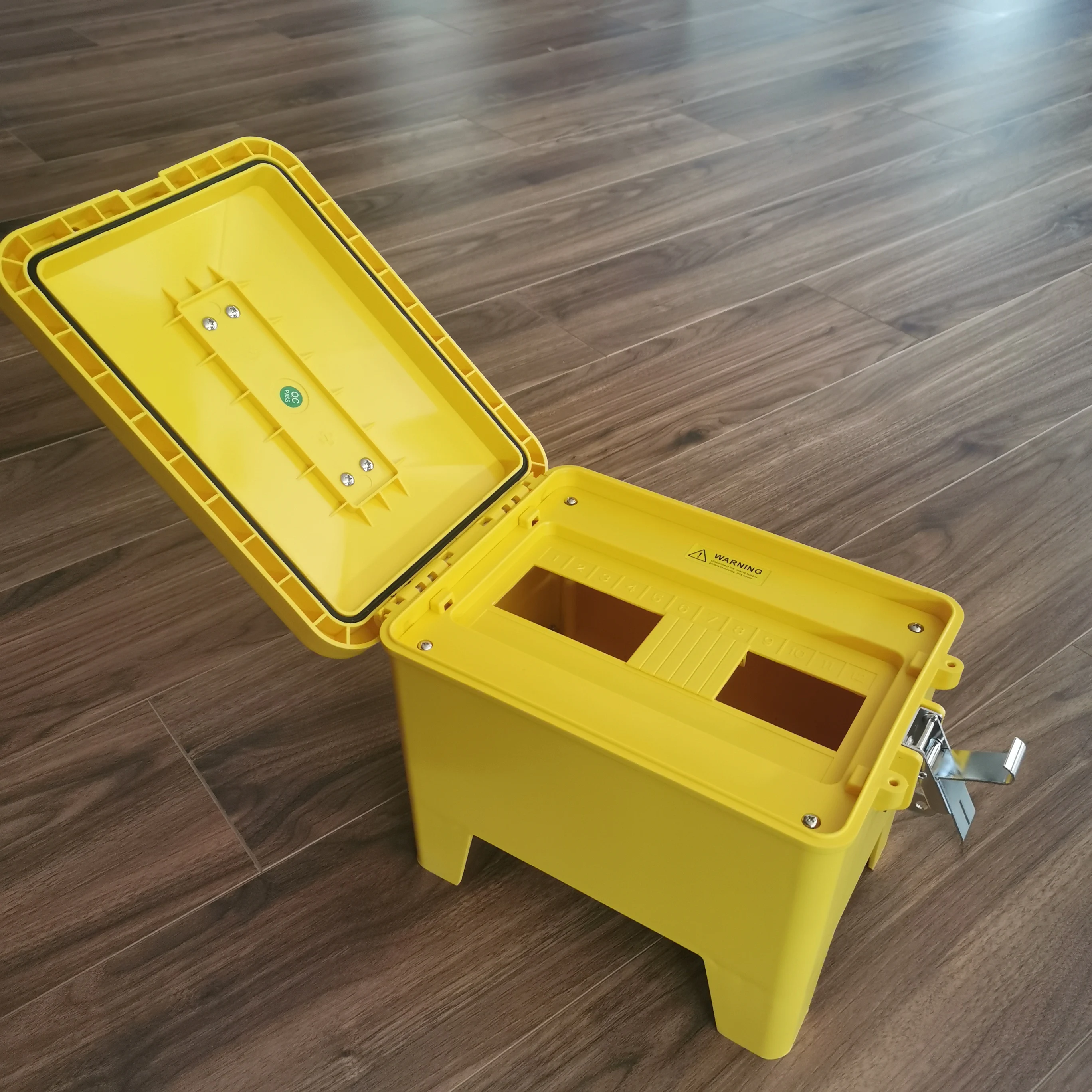 Electrical Portable Extension Socket Box Flexible 16A Distribution Socket Portable Power Box