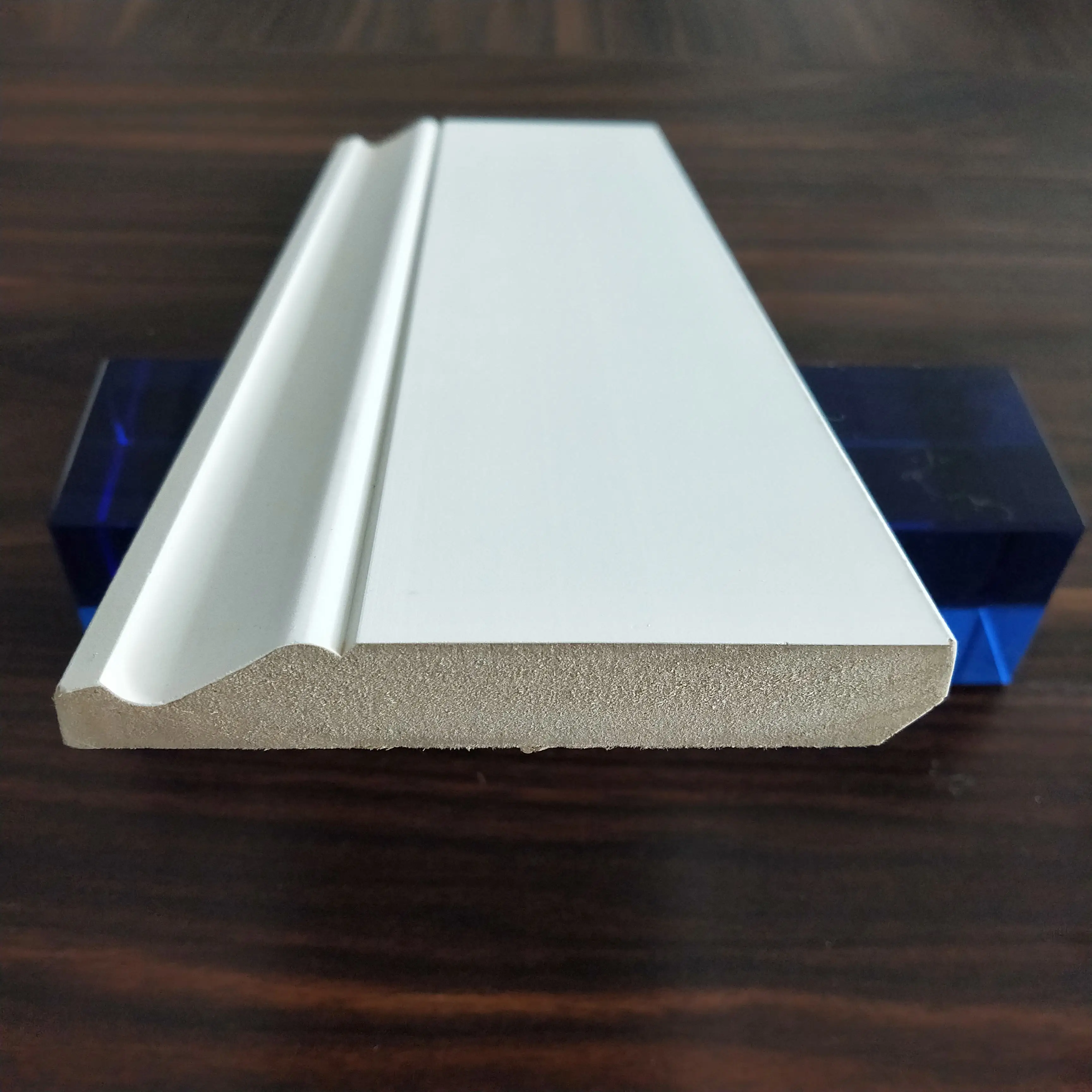 MDF baseboard skirting moulding/White primed MDF skirting board