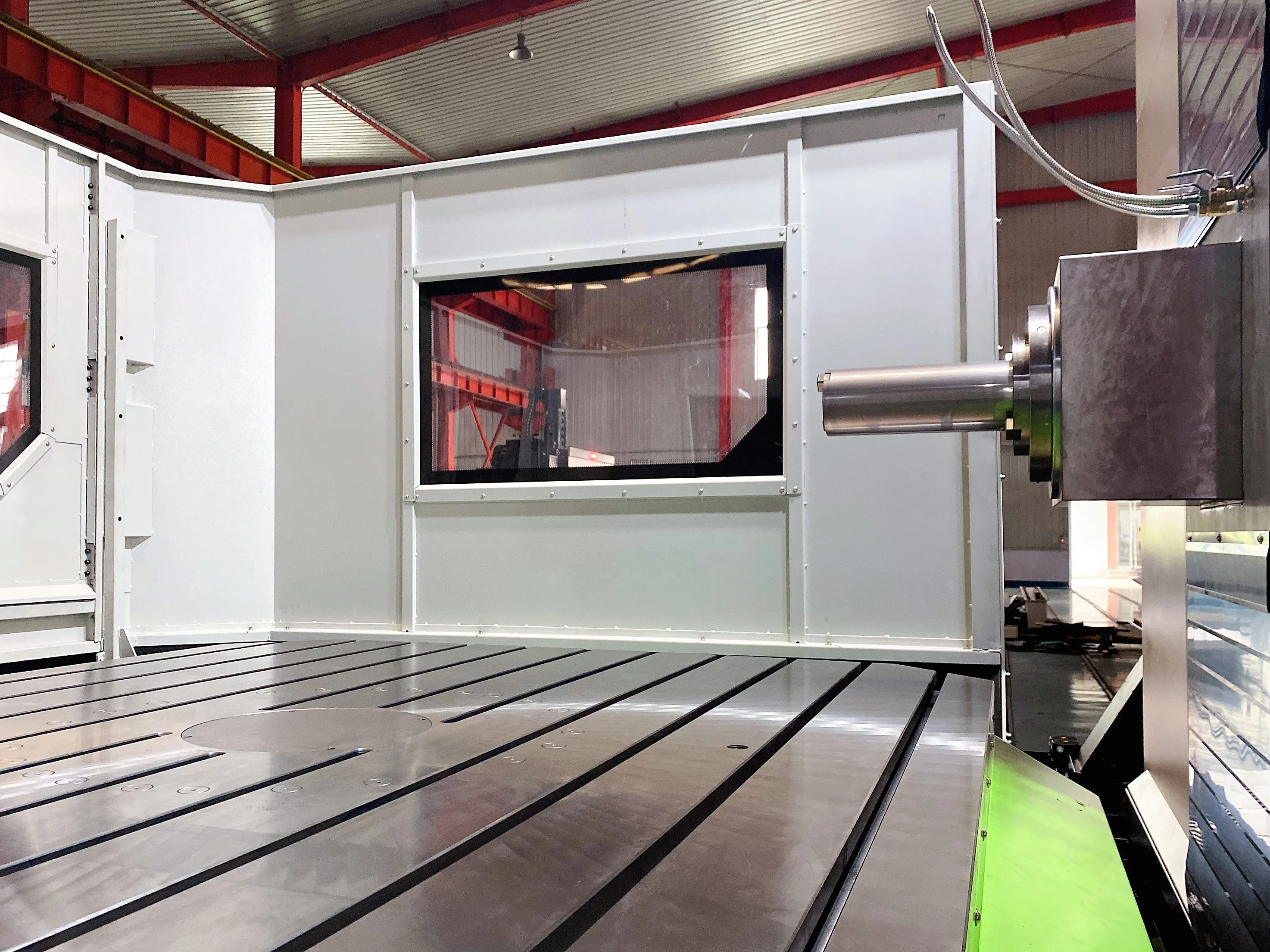 DBM130B горизонтальный станок с ЧПУ для Расточного бурения, используемый в обработке отверстий двигателя