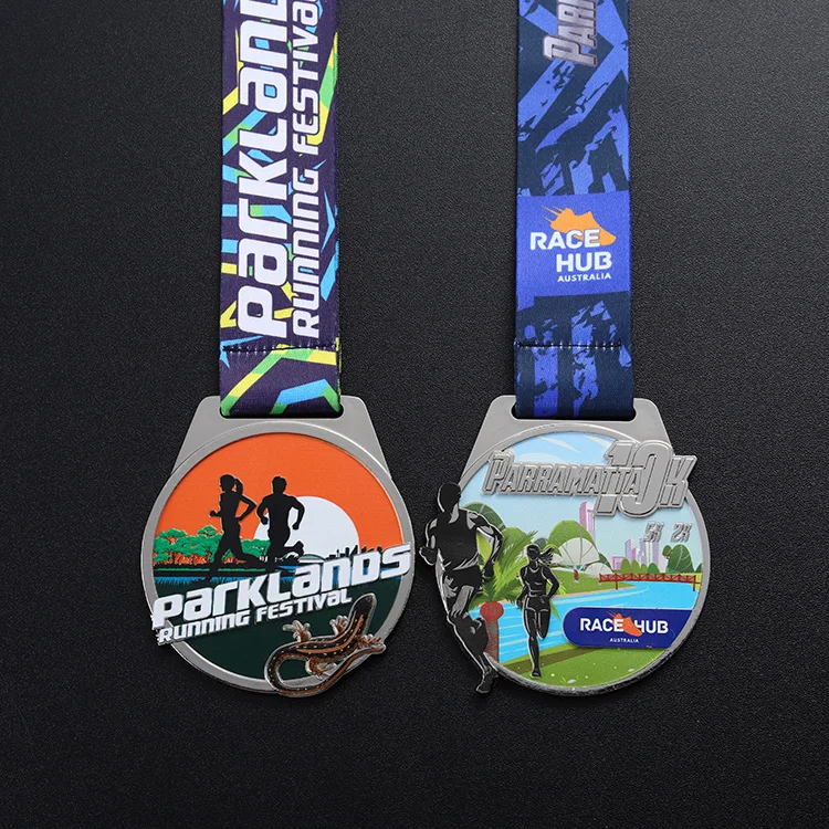 Wholesale Zinc Alloy Award Medals Metal Craft Silver Color Spray Medal Marathon 3D Runner 10k Run Running Medals for Competition
