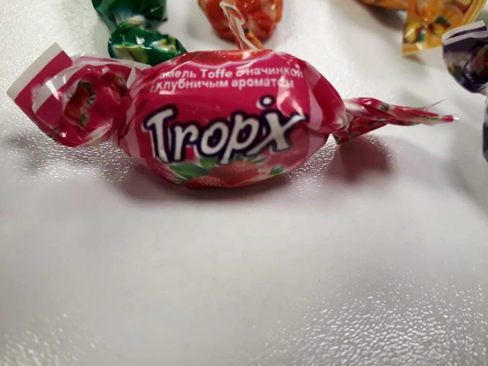 
For Fruity Center Filed Soft Candy 