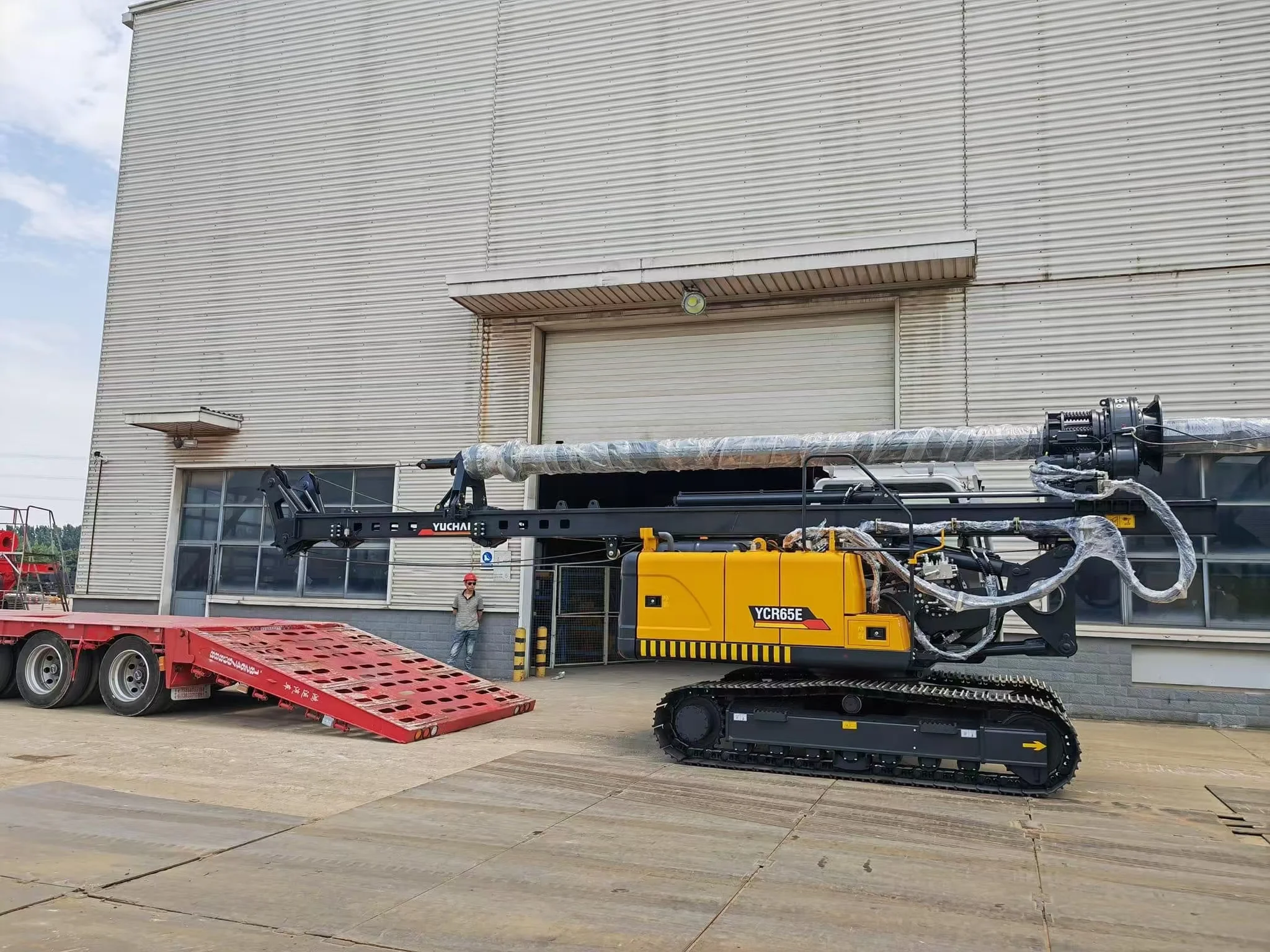 Factory Supply Yuchai Small Hydraulic Rotary Drilling Rig Ycr65E with 27m Drilling Depth