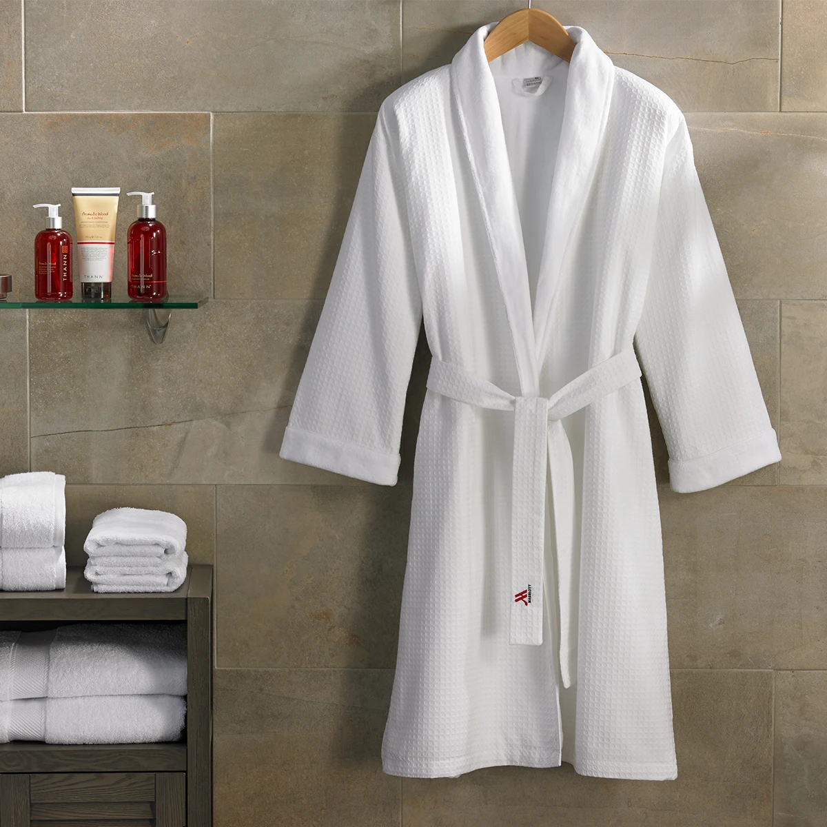 OEM Wholesale Luxury Hotel Waffle Double Layer Bathrobe Men And Women Couple Velvet Towel Thickened Pajamas Robe