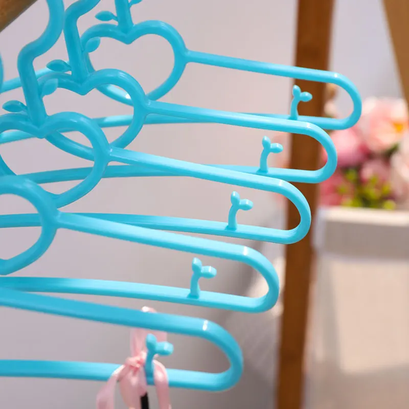 wholesale hot sale baby plastic clothes hanger