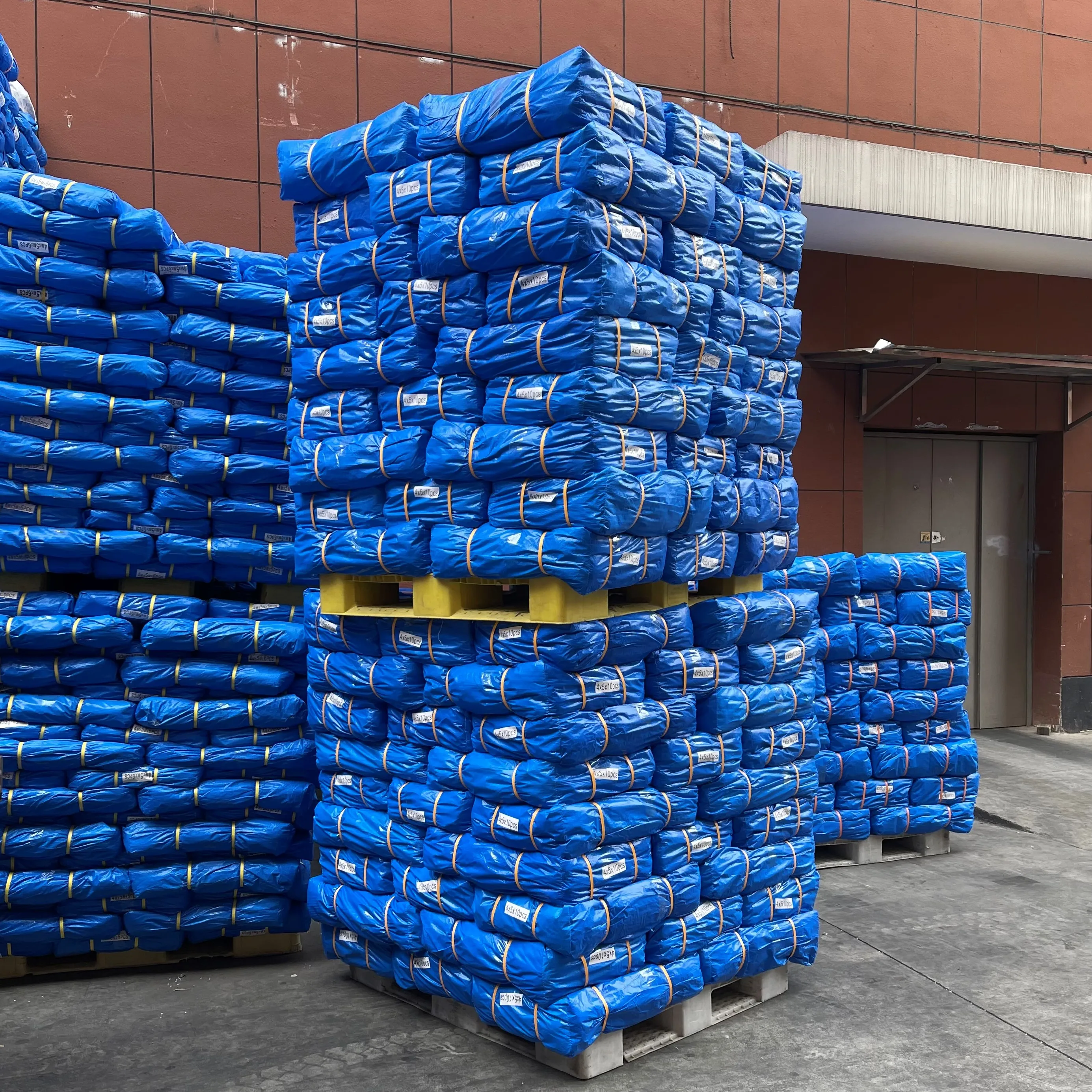 Customized Tarpaulin Sheets Stock HDPE Coated Double Sides White Color Plastic Fabric Waterproof Poly Tarp Plastic Sheets