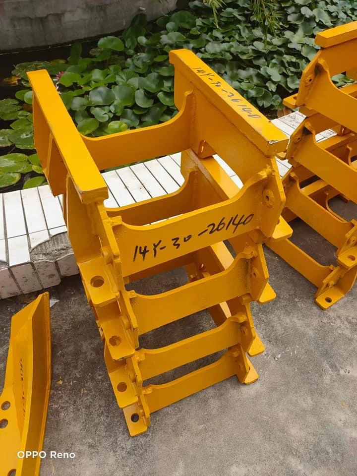 Bulldozer D60P-12 D65PX-15 D65EX-15 Under Carriage spare parts Track Roller Guard 14Y-30-26140