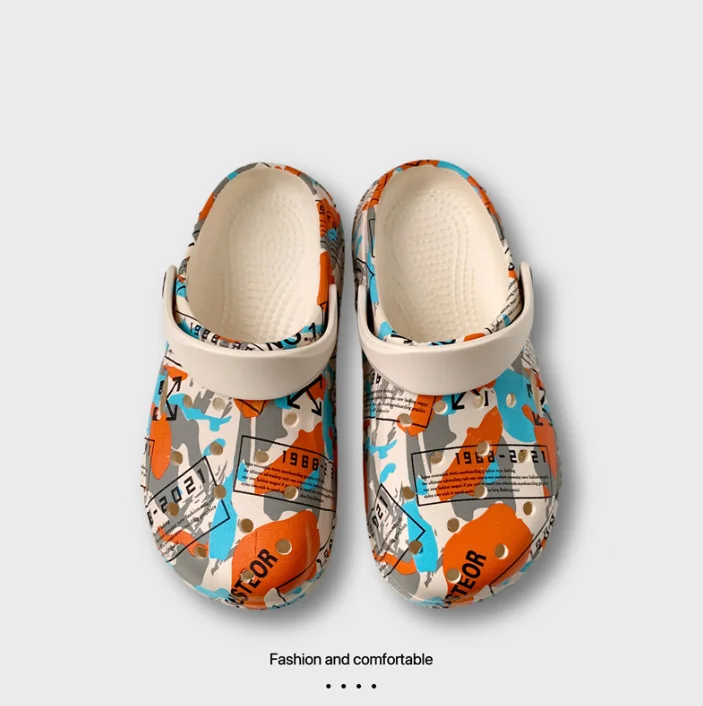 Clogs shoes for men outside wear home thick bottom non-slip couple beach hole shoes male high quality