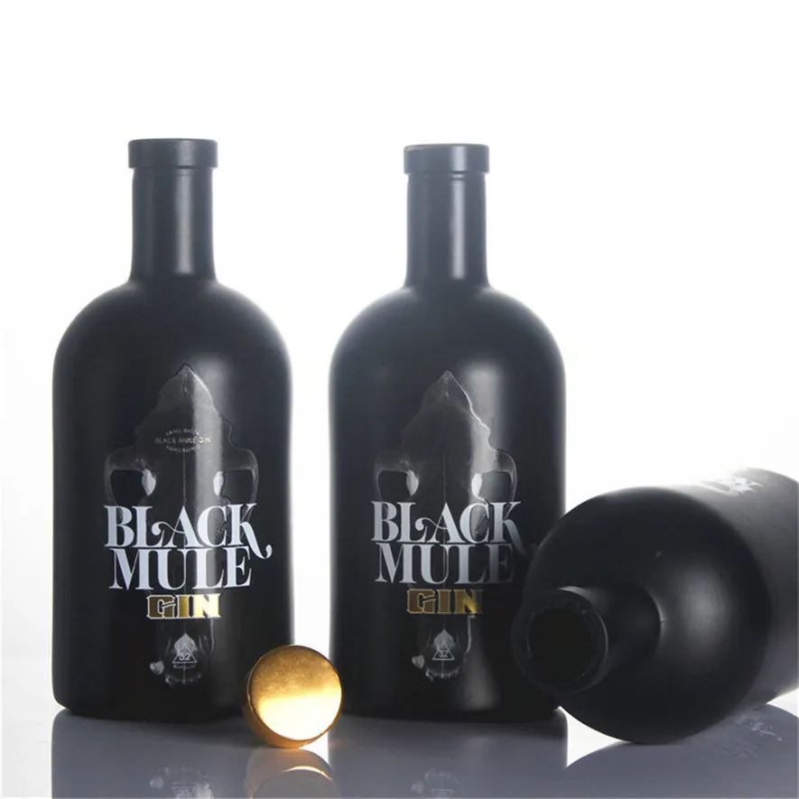 Factory Stock Botella De Vidrio Para Licor 500 700 750 ml Frosted Matte Black Vodka Gin Oliver Oil Spirit Glass Bottle