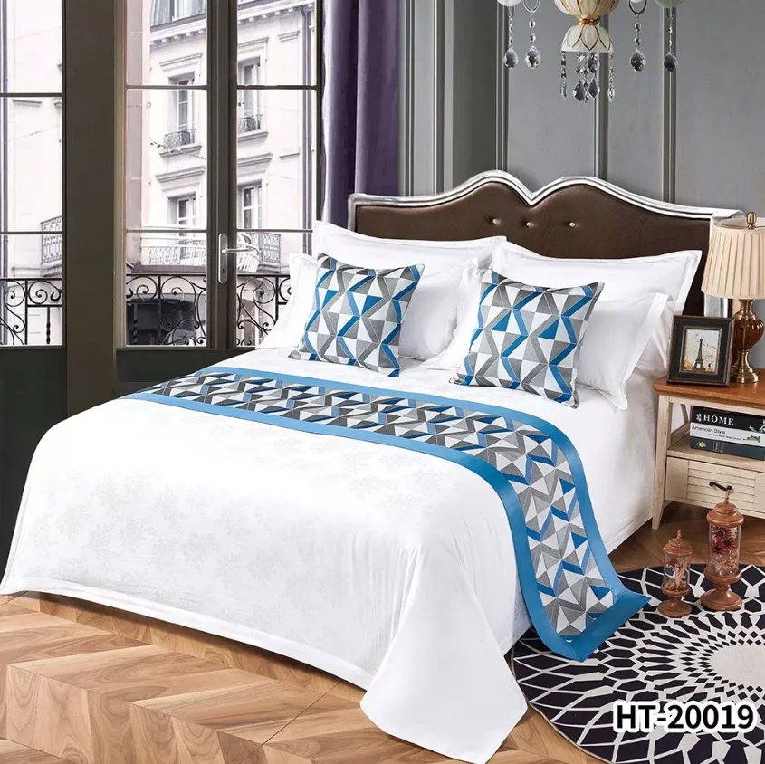 Hotel Solid Color Bed Runners with Matching Pillows Scarves Decoration for Bed Flag Bedding Scarf for King Size