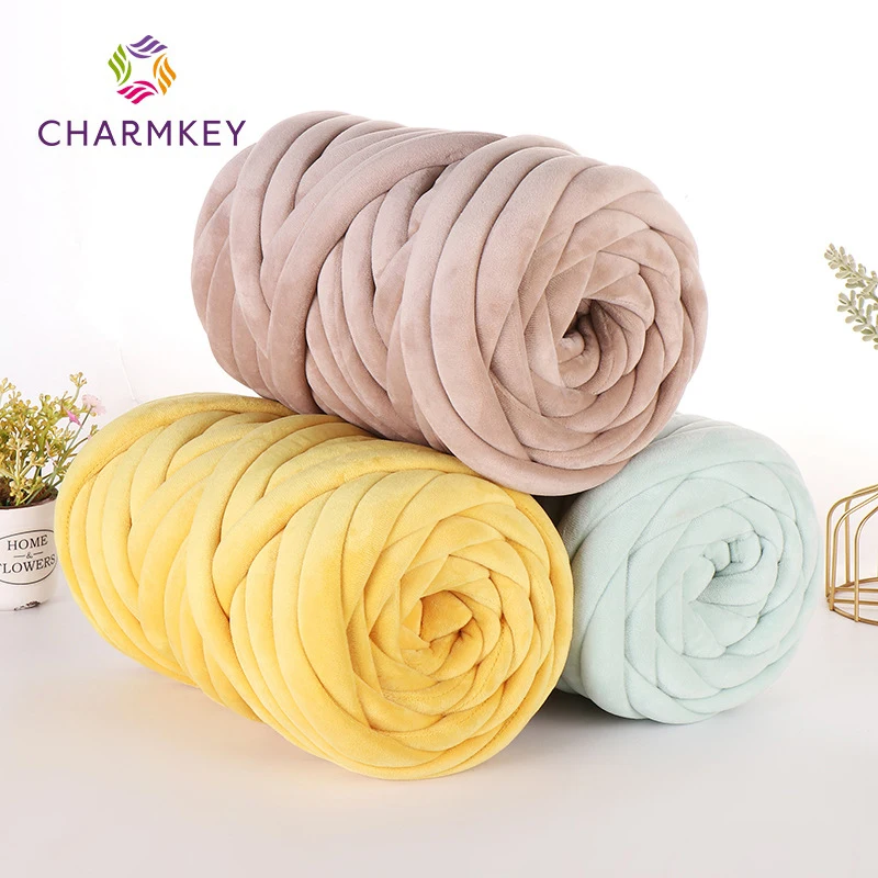 Wholesale Polyester Hand Knitting Yarn Crochet Braid Filled Jumbo Vegan Super Bulky Braid Thick Velvet Chunky Tube Yarn