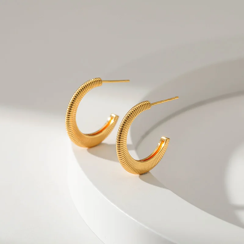 CLARMER Wholesale INS Retro Toothed Wheel Stud Earrings Fashion 18K Real Gold Plated Brass C-shaped Earring for Women