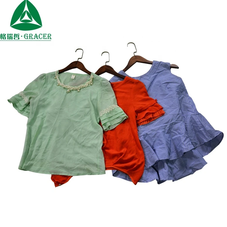 Оптовая продажа б/у одежды по заводской цене, Женская хлопковая блузка в тюках (60801075418)