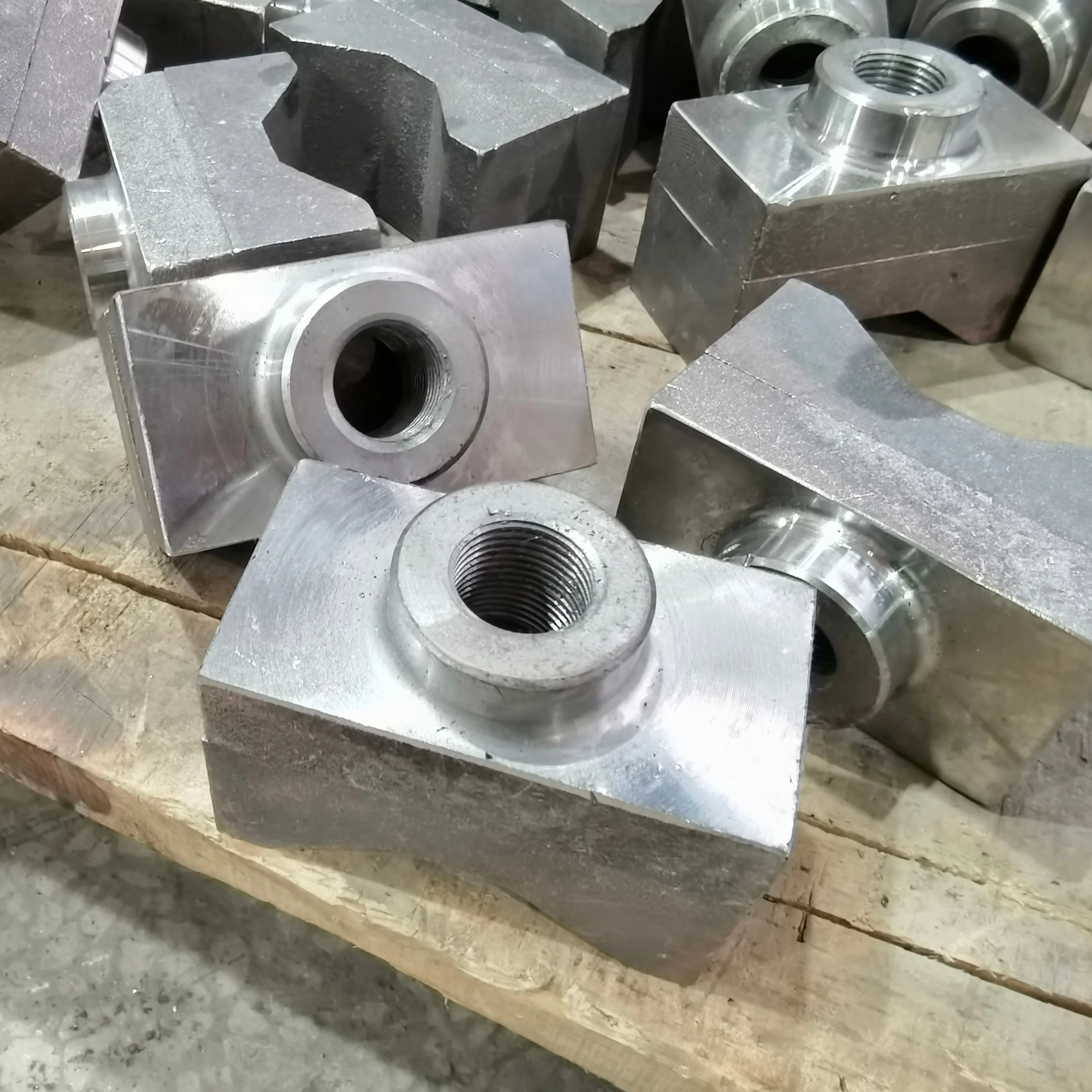 Shredder hammer for sugar mill with interchangeable hammer tips