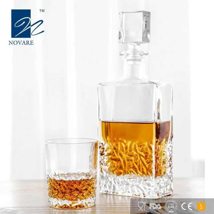 700ml Customized Unique Luxury Gift Decanter Glass Liquor Decanter For The Whiskey Wine Bourbon