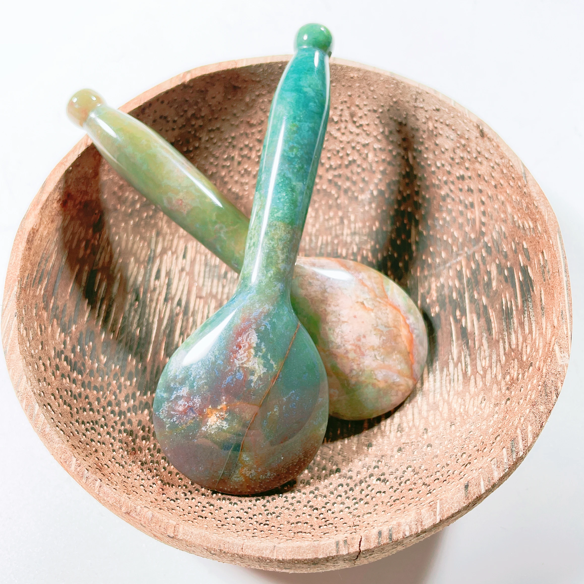 Huiying Cheap Price Indian Agate Spoon Gem Guasha Face Massage Board Tool