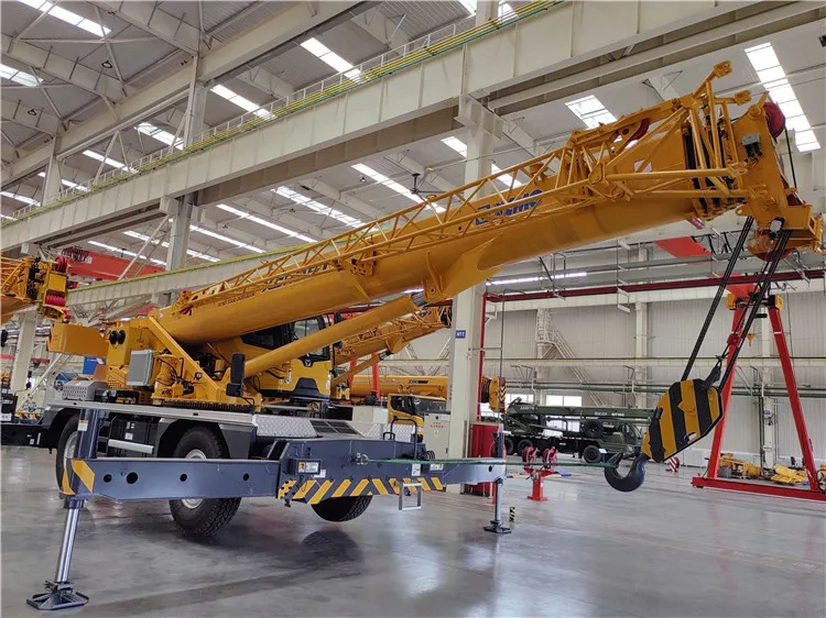 XCMG XCR25L5 2023 Year Used Telescopic Crane 25 Ton Mobile Rough Terrain Crane for Sale