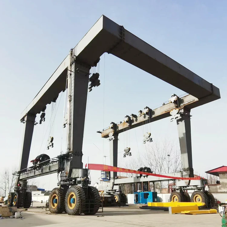 Factory Price 25~800 Ton Mobile Boat Hoist Marine Travel Lift For Sale