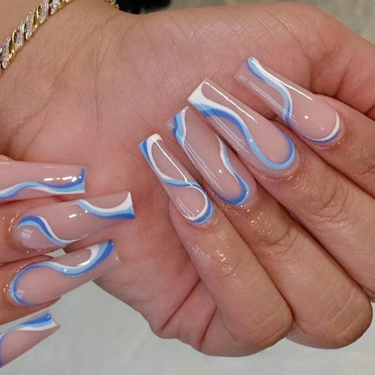 24 Pcs/Box Coffin Nail Tips With Jelly Glue Wave lines Blue and White Artificial Nail Tips False