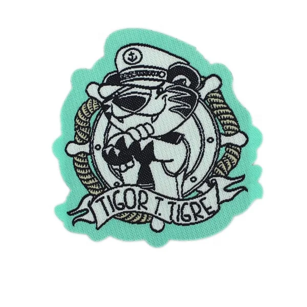 Custom Team Clothing Iron on Backing fabric badge Club logo patch