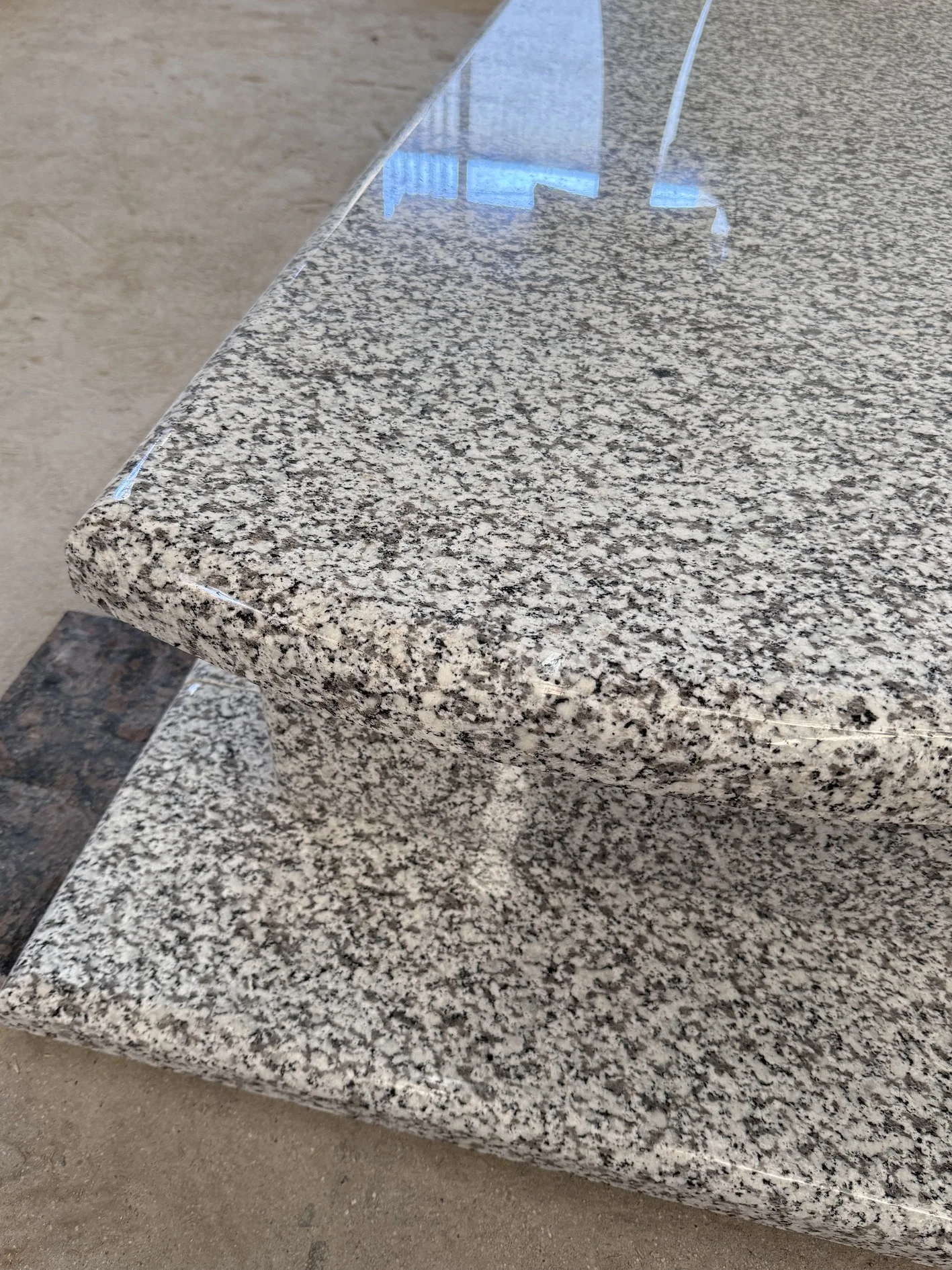 Sesame white granite tombstone light grey color tombstone one whole set Jilin white granite tombstone