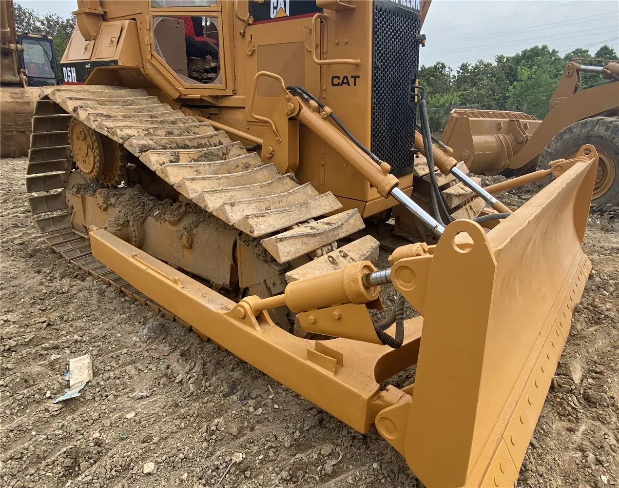 Strong Power Equipment Cat D5H Model for heavy work/ Working Condition Dozer for sale Secondhand CAT D5H Bulldozer