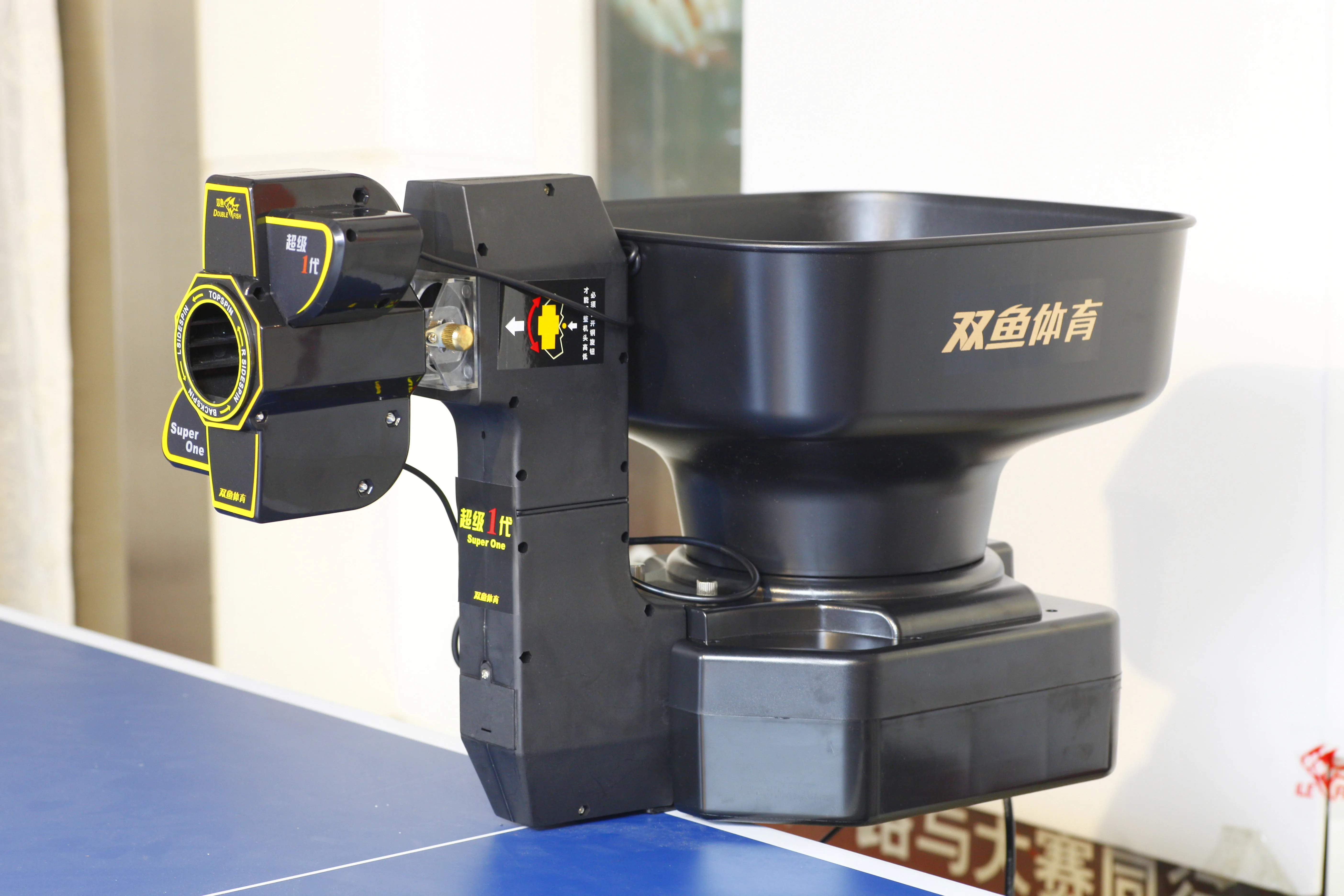 Double fish Super One Training Ball Machine Professional Table Tennis Robot Ping Pong Machine Portable Economical