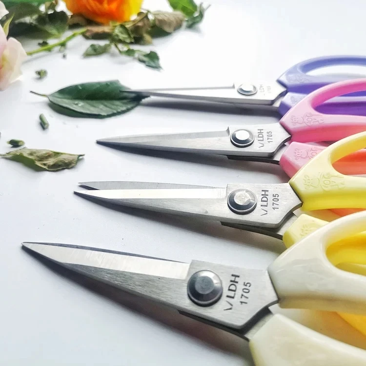 Factory Shoes Eco Friendly ABS Handle Belt Cutting Sharp Blade Stainless Steel Scissors