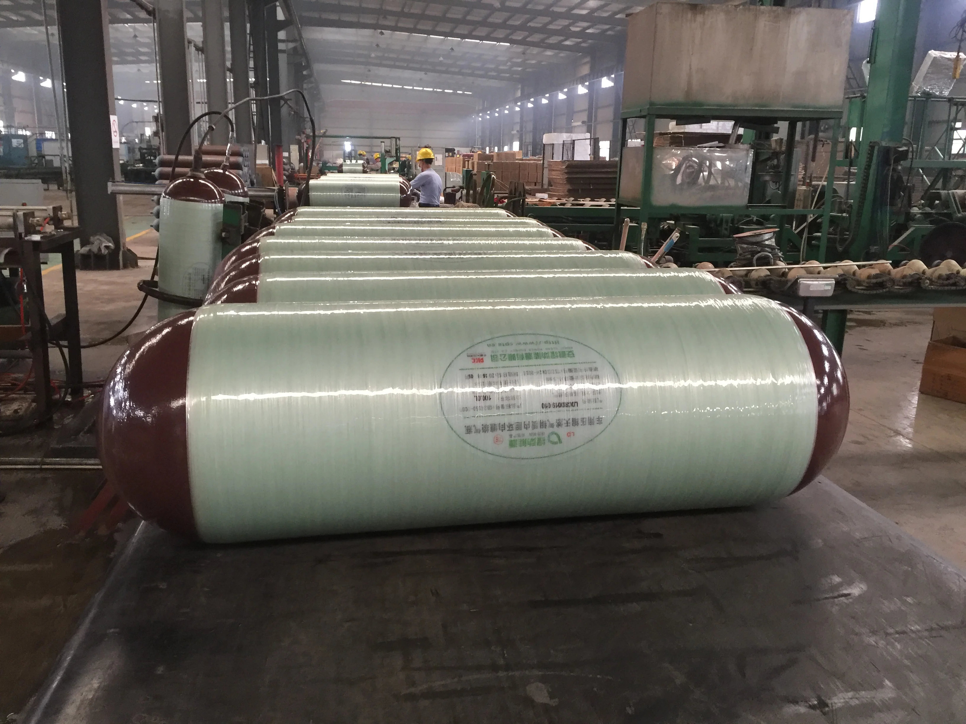 New composite material high pressure water capacity 80L empty CNG gas cylinder