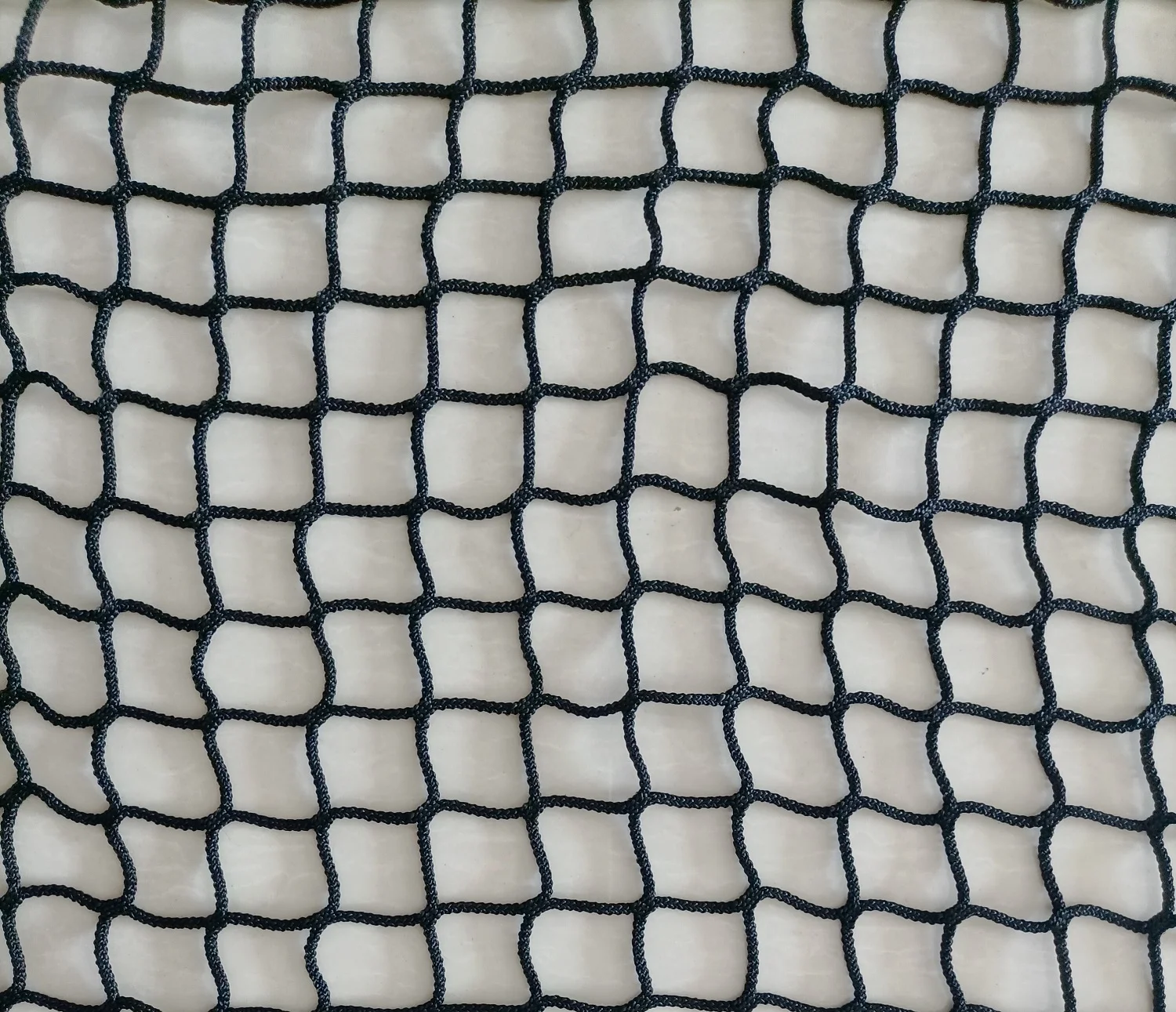 Black PP knotless fence net