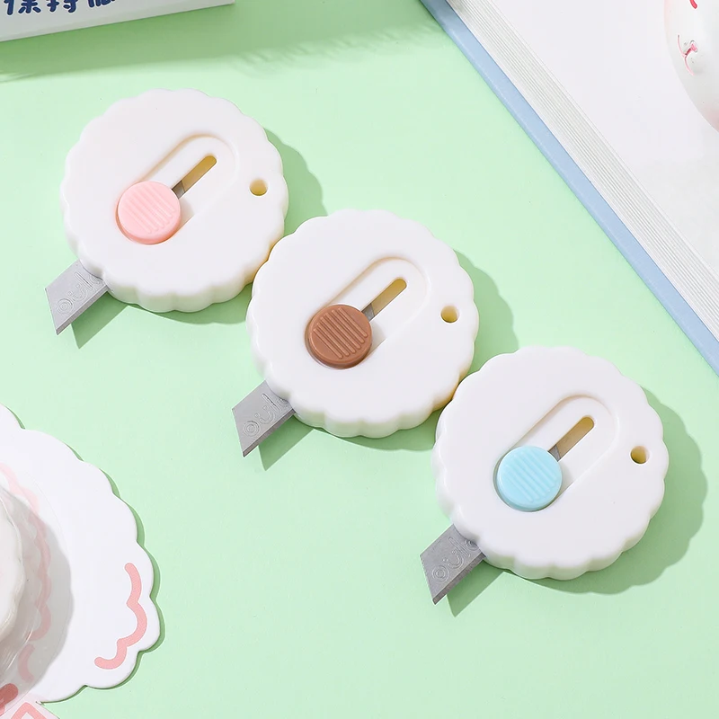 OULE Cute Office Supplies Portable Knives Round Bear Utility Knife