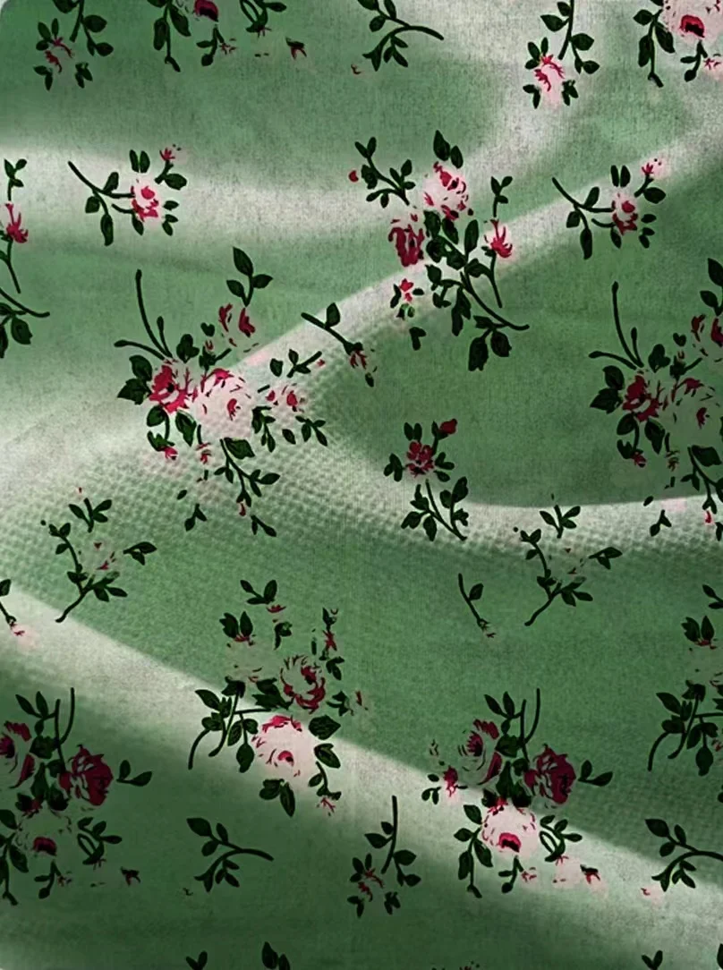 Wholesale 100% Polyester Fabric 70gsm Pigment Printed for Bedsheet