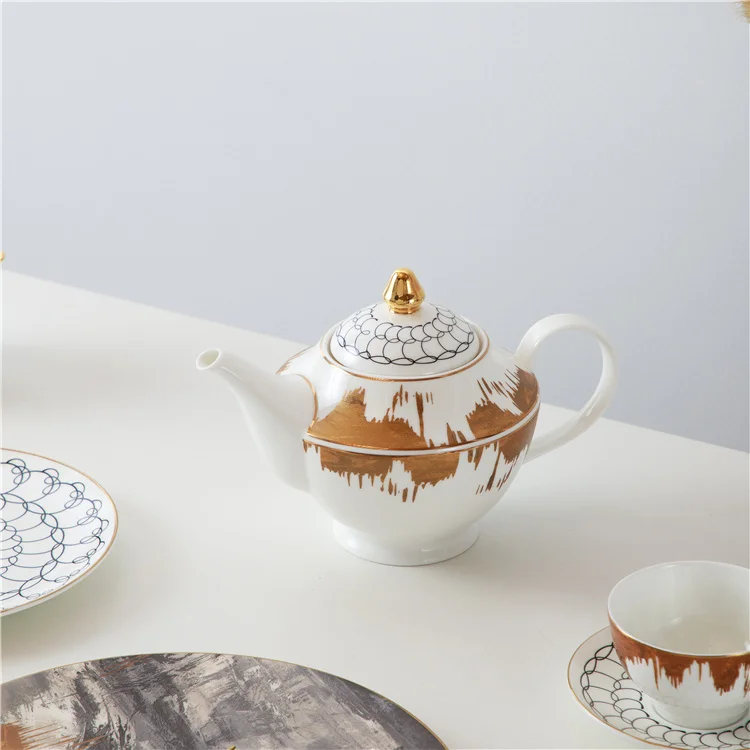 Hot sale luxury gold decal hotel restaurant wedding tableware bone china tea cup saucer coffee mugs set