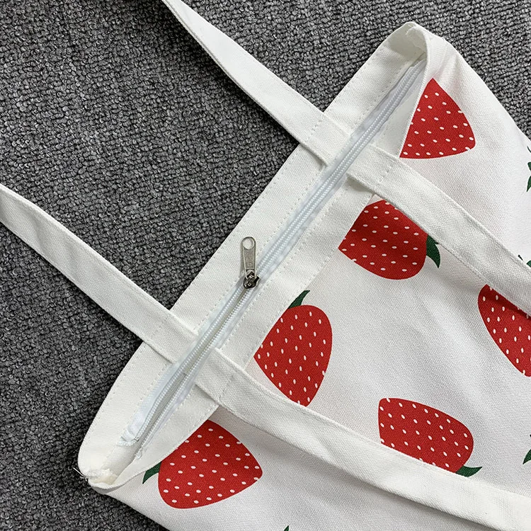 2024 new strawberry printed canvas bag, college student ins shoulder bag, large capacity canvas book bag