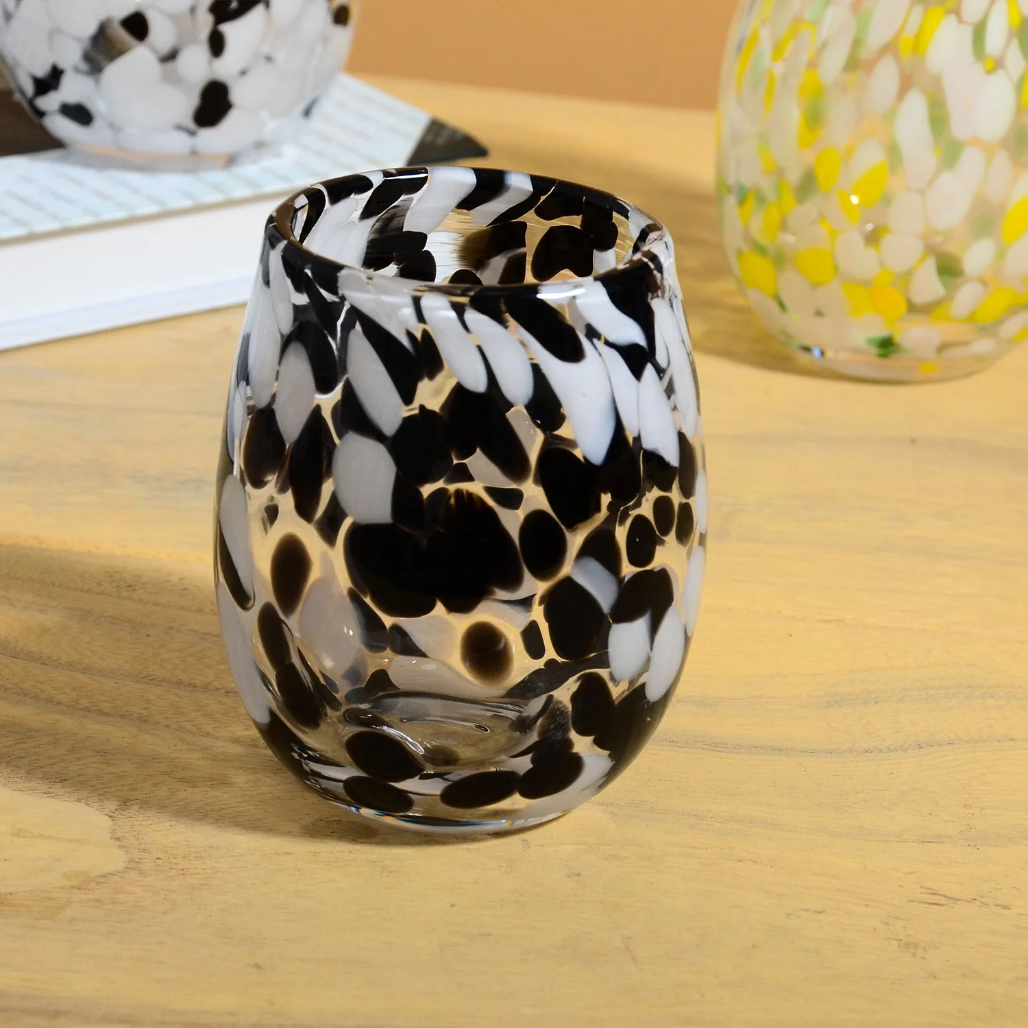 Samlife Unique Decorative Colorful Dots Drinking Juice Glass 255ml 9oz 16 oz Blue Black Recycled Stemless Wine Glasses