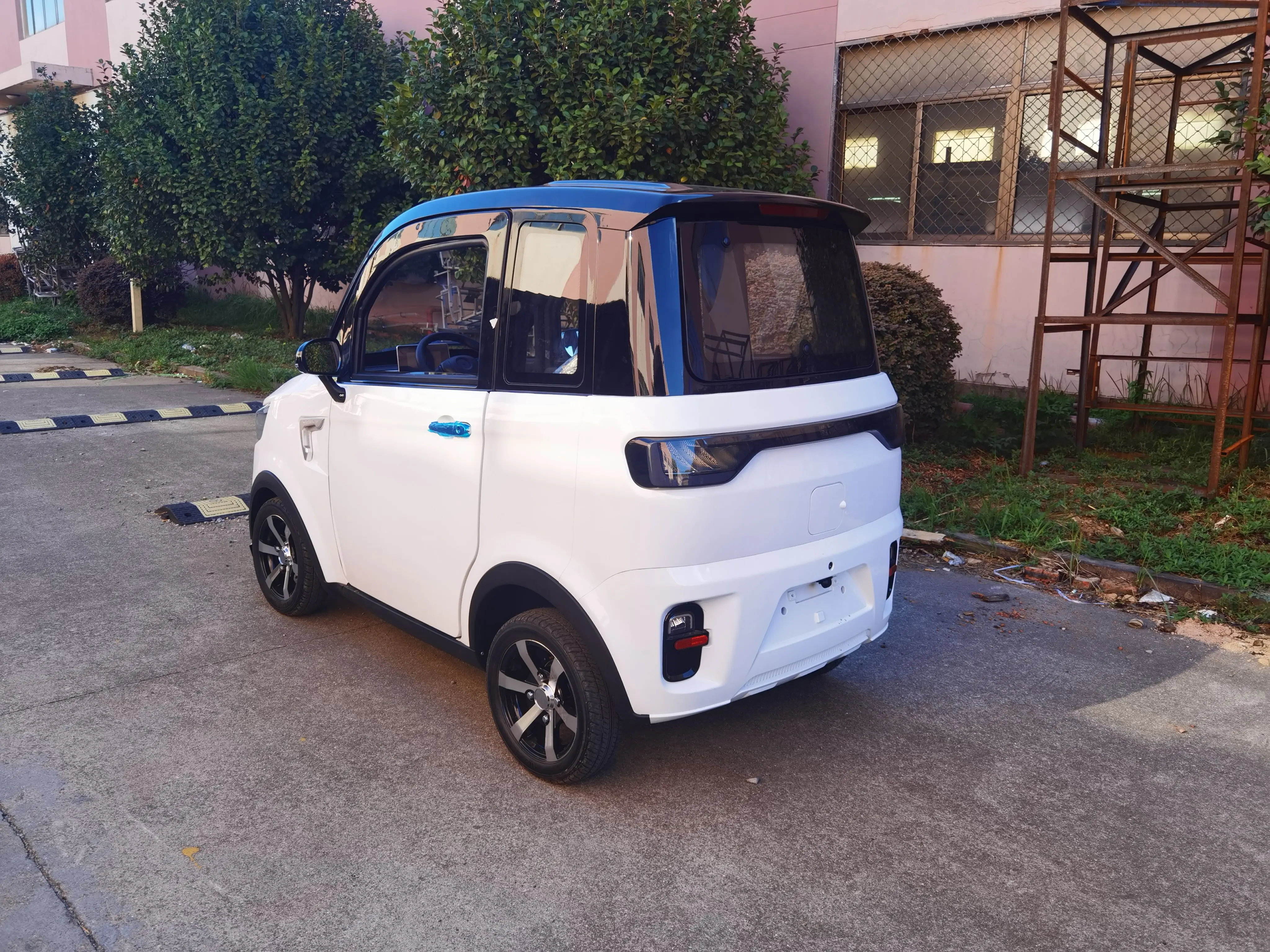 4 wheel  electric cargo car for adults pedal assist 	 electric mini car eec