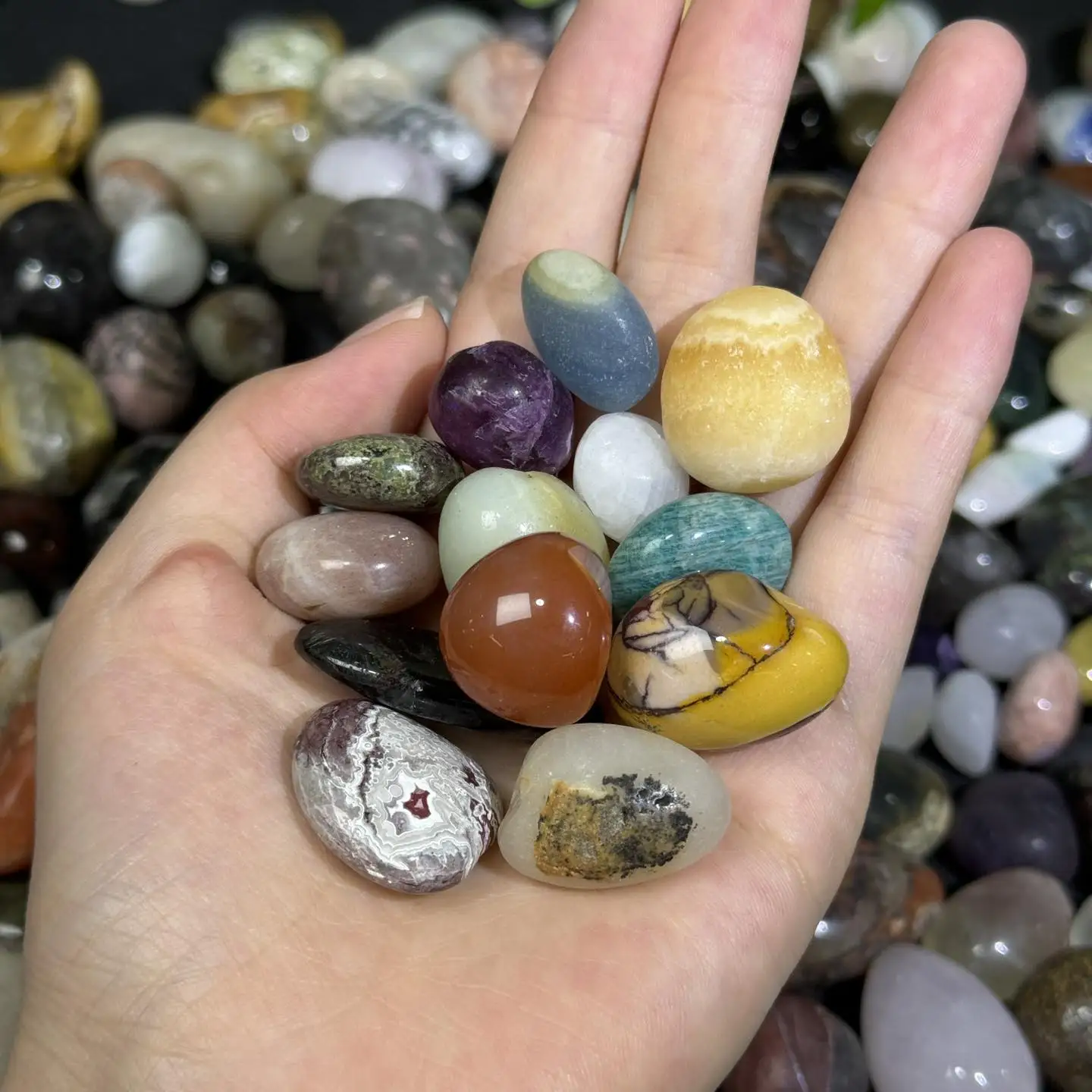 Tumbled Stones Clear Quartz Dream Amethyst Crystal Healing Energy Crystal Natural High Quality Rose Home Decoration Gemstone