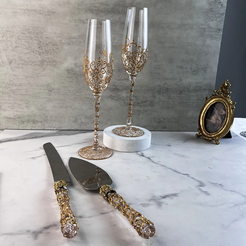 Handmade 200ml Crystal Glass Champagne Flutes with Silver Paintings Pattern Flower Design for Weddings and Special Occasions