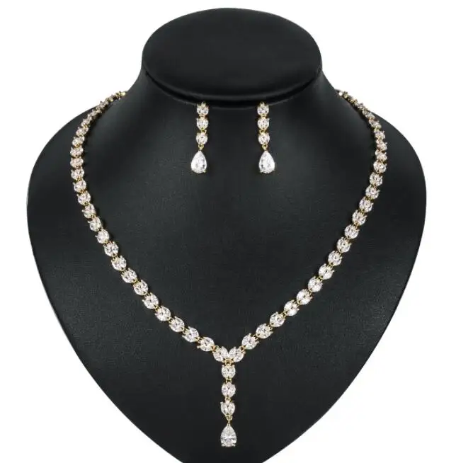 New hot selling products wholesale beauty rhinestone dainty necklace