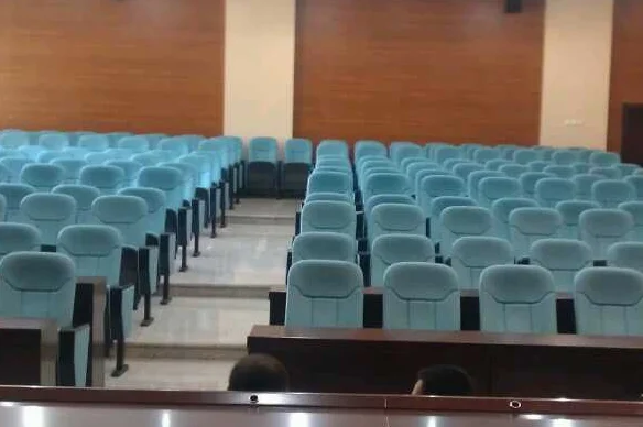 Оптовая продажа стул для конференц-зала аудитории кинотеатра складной с