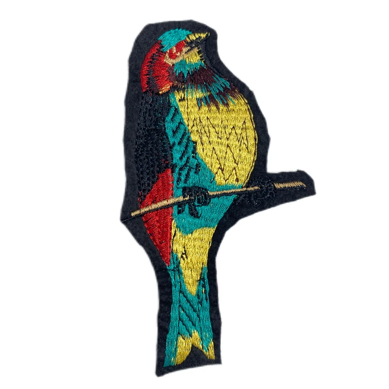 Competitive Price Personalized Embroidered Patches Custom Logo Name Fashion Unique Designs For Apparel