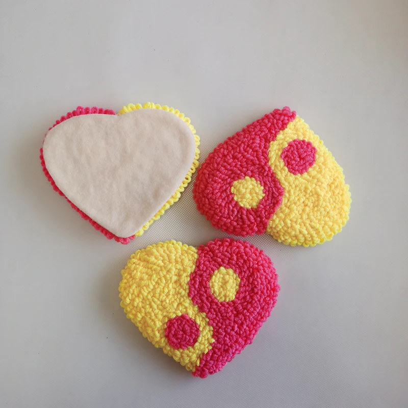 Wholesale Blue Punch Needle Handicraft Coaster Cute Rug For Other Home Decor Coaster