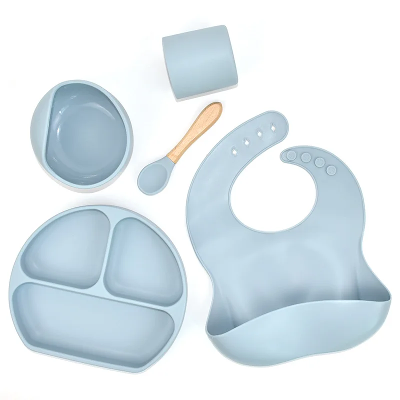 New Arrival Strong Suction Standard 100% Food Grade Silicone Baby Feeding Set with Spoon 5 Pack